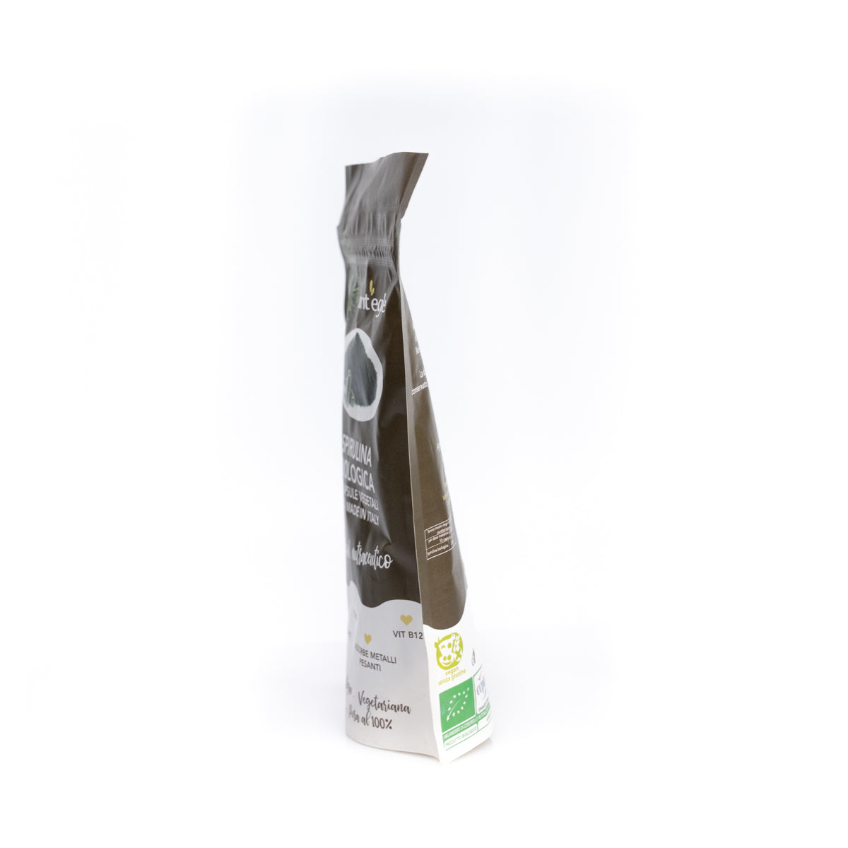 Organic spirulina in capsules